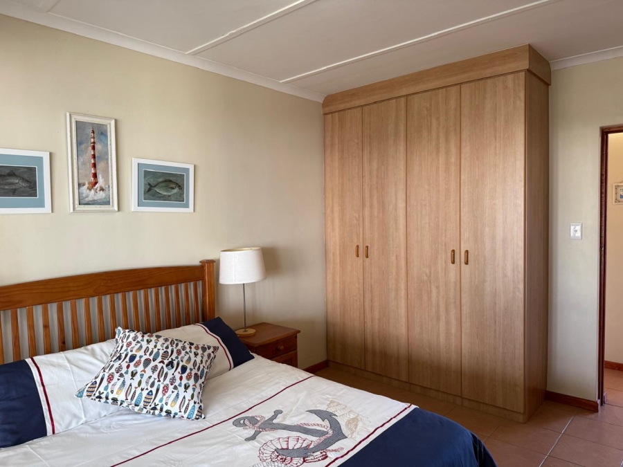 4 Bedroom Property for Sale in Stilbaai Wes Western Cape